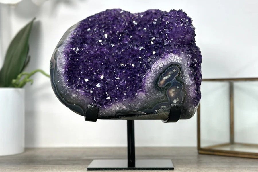 Amethyst & Kristall Skulpturen – Gefasste Natursteine