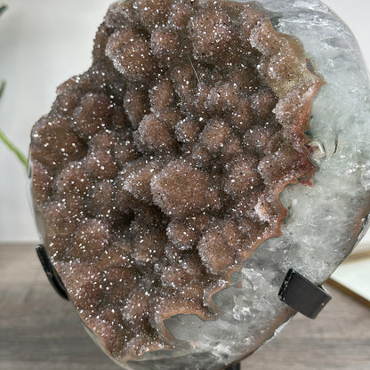 Zucker-Druzy-Kristall mit zarter, glitzernder Mikrostruktur