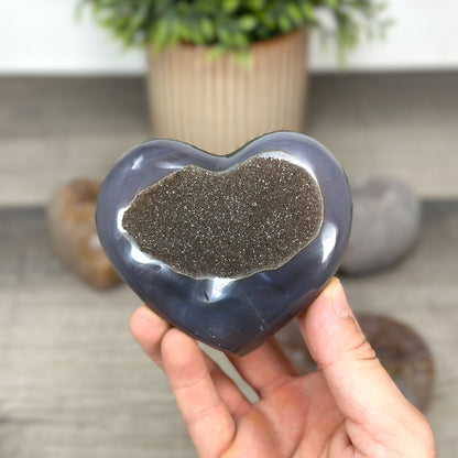 Mineralien-Herzset 4-teilig, mit lebendig schimmernder Natursteinfarbe