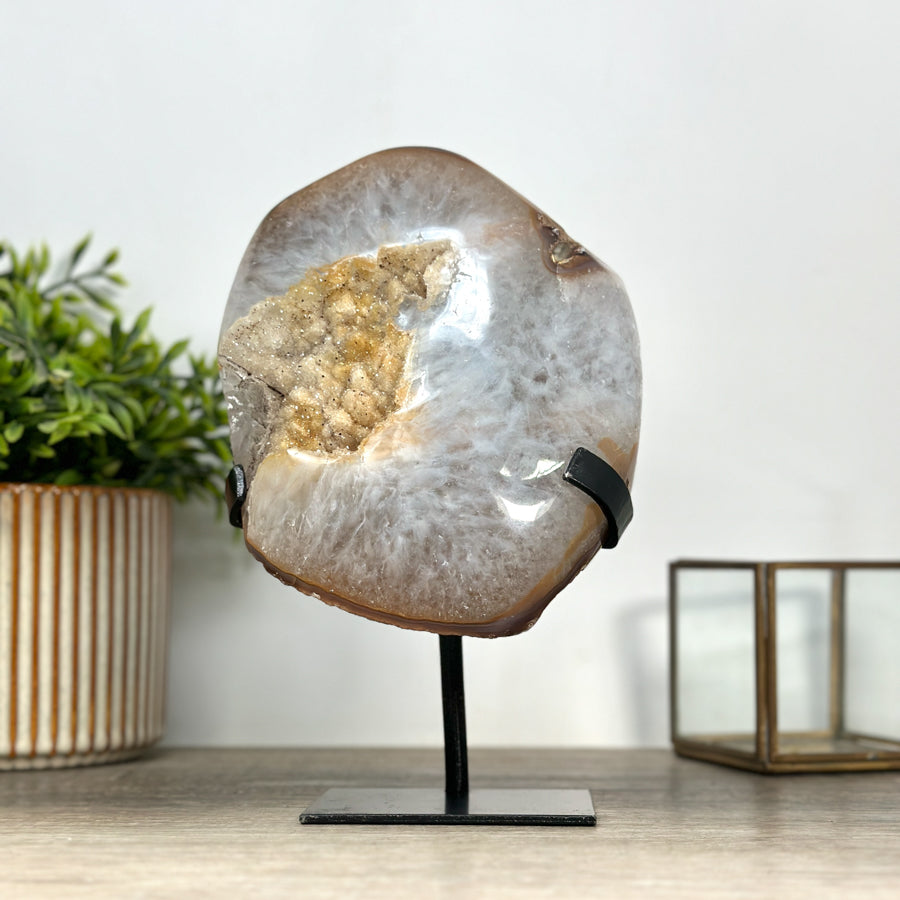 Gelbe Quarz-Geode mit sonniger Farbnuance