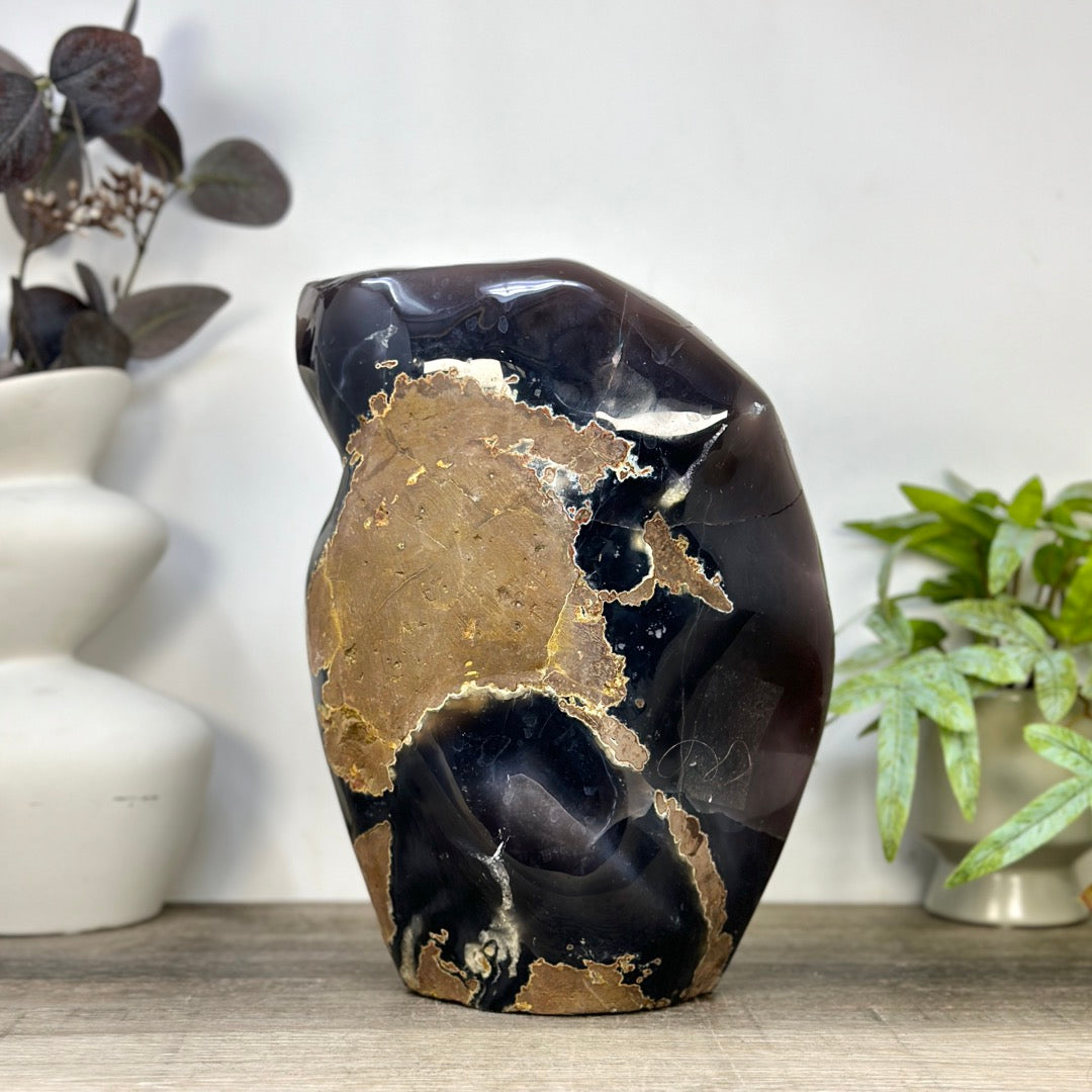 Zucker-Amethyst Cluster mit harmonischer, dekorativer Tiefenwirkung und Achat-Schale