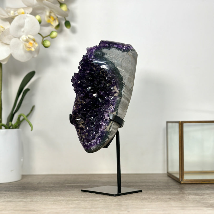 Amethyst-Exemplar mit intensiv purpurner Farbintensität