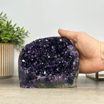 Amethyst-Kathedrale mit intensiv tiefvioletter Kristallzone, in exklusiver Premiumqualität