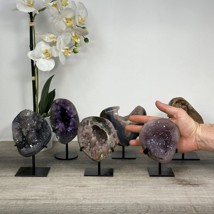 Kristallenskulpturen-Set 6-teilig, mit vielschichtiger Kristallstruktur und natürlicher Mineralvielfalt
