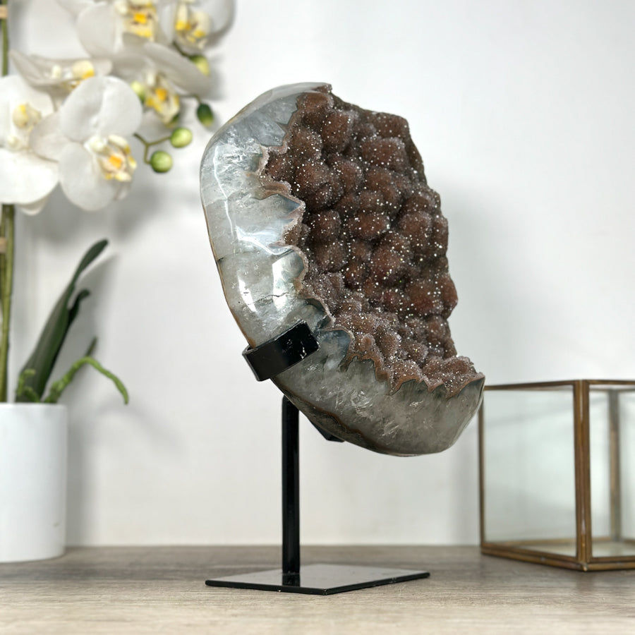 Zucker-Druzy-Kristall mit kompakter, funkelnder Oberfläche