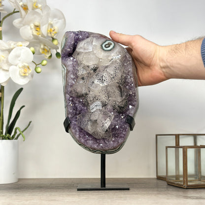 Amethyst-Kristall XL mit imposanter Kalzit-Auflage, in exklusiver Premiumqualität
