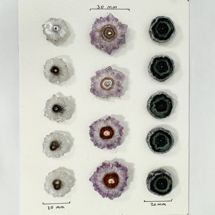 Amethyst-Quarz-Jaspis-Stalaktiten-Scheiben mit kristallreicher Struktur