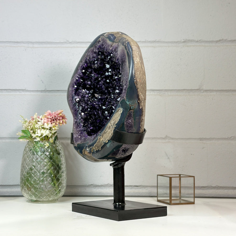 Amethyst-Geode XL mit kräftig ausgeprägter Achat-Schale, in exklusiver Premiumqualität