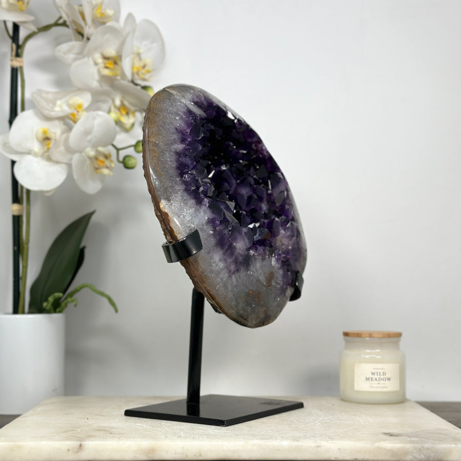 Amethyst-Geode groß mit intensiv dunkler Farbzone