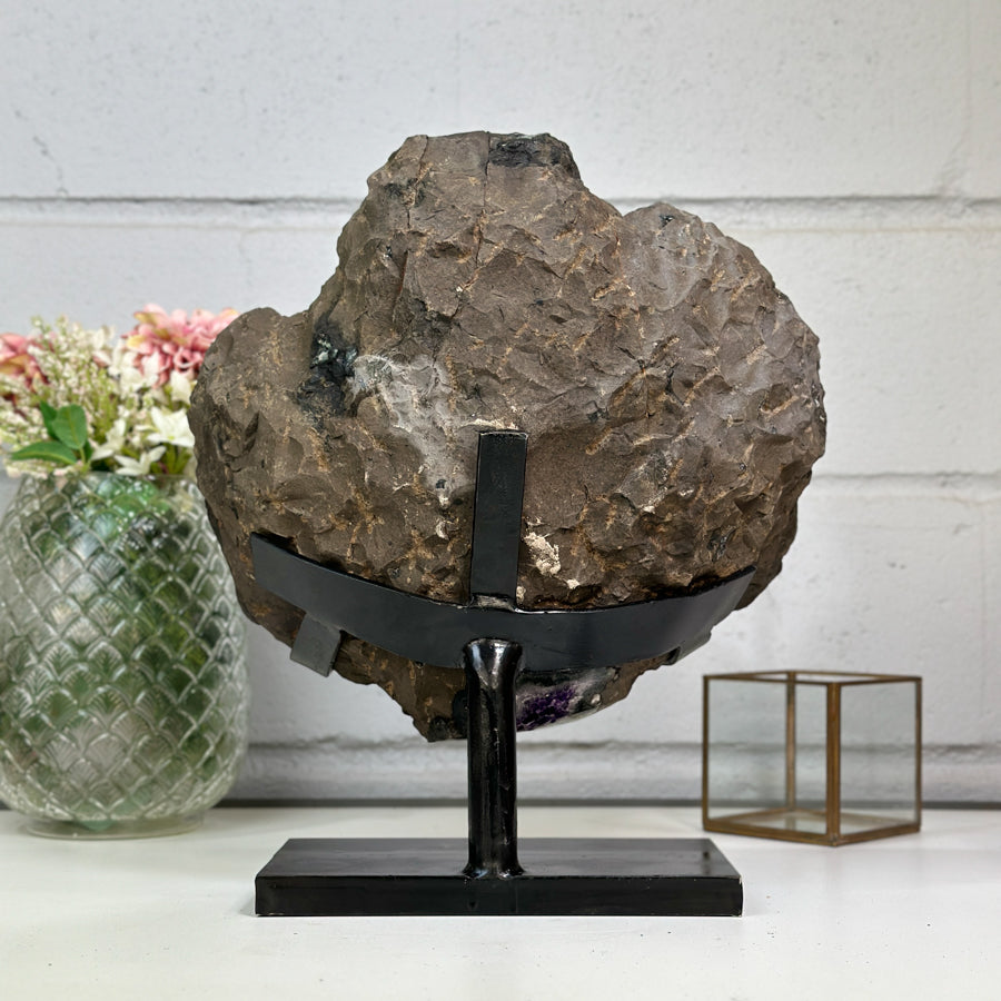 Amethyst-Geode XL mit monumentaler Innenöffnung, in exklusiver Premiumqualität