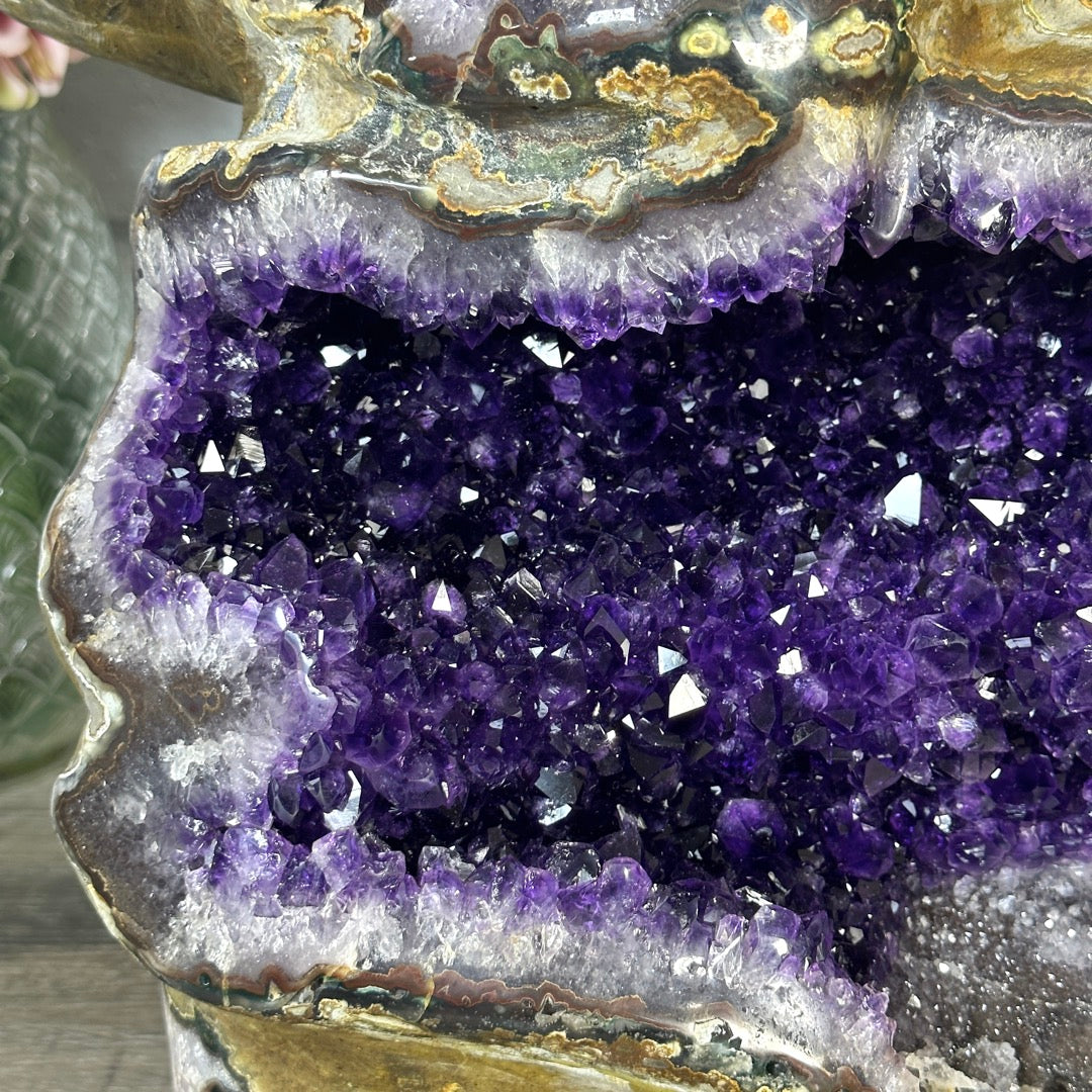 XXL Amethyst-Zwillings-Kathedrale XXL mit beeindruckender, monumentaler Kristallarchitektur