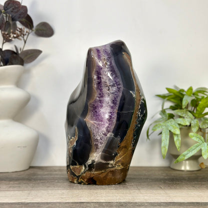 Zucker-Amethyst-Geode groß mit spiegelnder Oberfläche und Achat-Schale