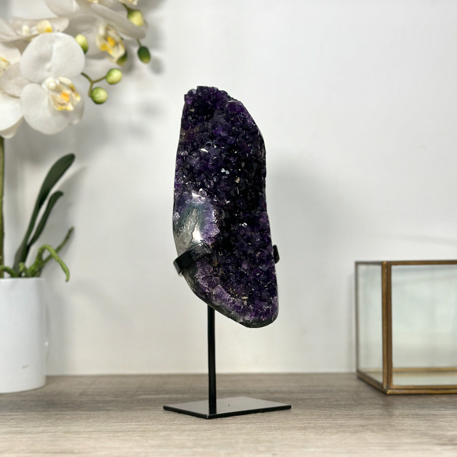 Amethyst-Exemplar mit intensiv purpurner Farbintensität