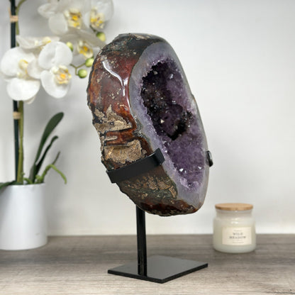 Amethyst-Geode groß mit Achat-Schale und ausgewogener Kristallstruktur