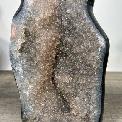 Zuckerquarz-Druzy-Kathedrale groß mit wunderschöner Schichtung und Achat-Schale
