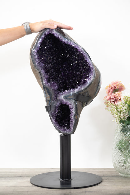 Amethyst-Geode XXL mit weit geöffneter Kristallkammer, in exklusiver Premiumqualität