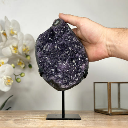 Amethyst-Kristall mit integrierter Kalzit-Bildung, in ausgewählter Spitzenqualität