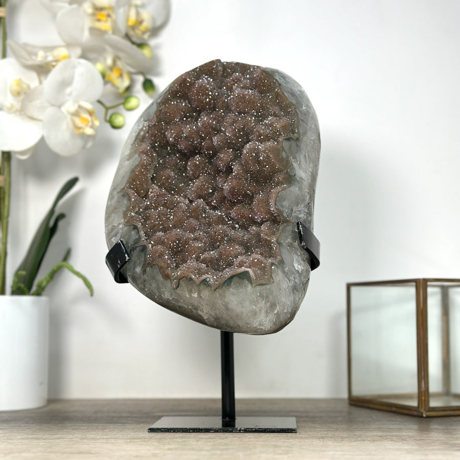Zucker-Druzy-Kristall mit kompakter, funkelnder Oberfläche