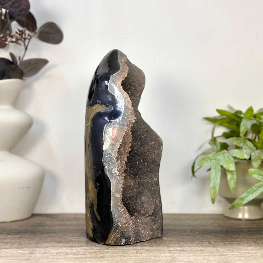 Zuckerquarz-Druzy-Kathedrale groß mit wunderschöner Schichtung und Achat-Schale