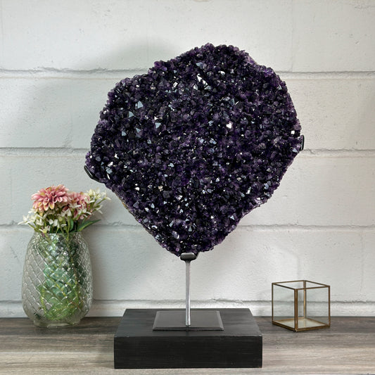 Amethyst-Kristallcluster XL mit massiver Kristalllandschaft, in exklusiver Premiumqualität