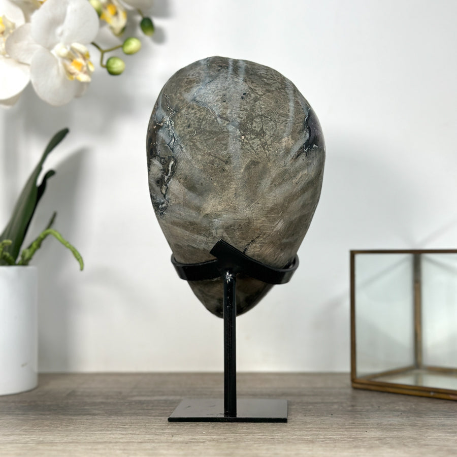 Amethyst-Geode mit offener, harmonischer Kristallarchitektur