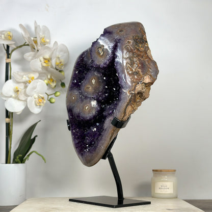 Amethyst-Kristallcluster XL mit monumentaler Präsenz, in exklusiver Premiumqualität