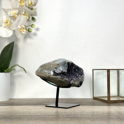 Amethyst-Druzy-Geode mit gleichmäßiger Kristallstruktur