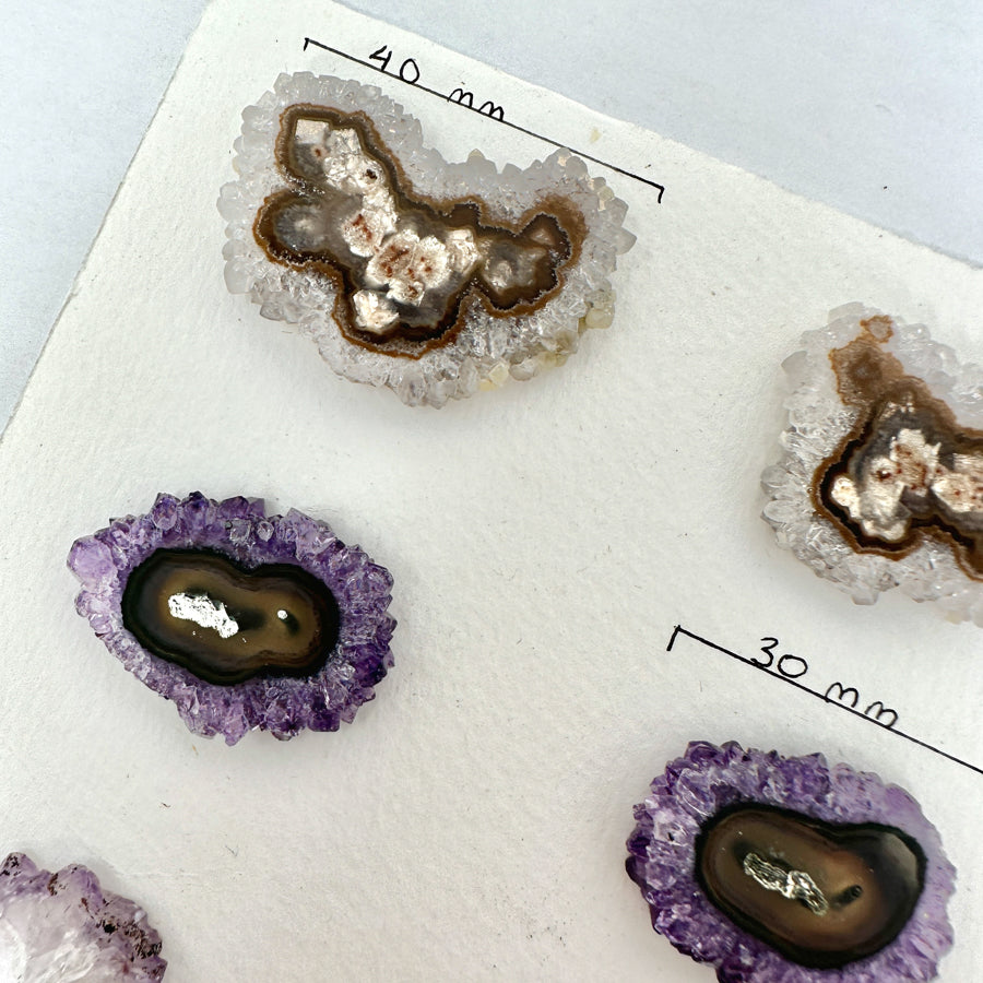 Amethyst-Quarz-Stalaktiten-Scheiben mit radialer Kristallstruktur