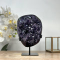 Amethyst-Kristall mit ausgewogener Spitzenbildung, in hochwertiger Naturqualität