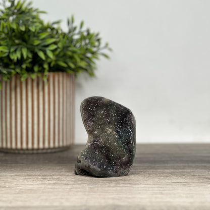 Mineralien-Kathedralen- und Drusen-Set 4-teilig, mit kristallreichen Drusenflächen