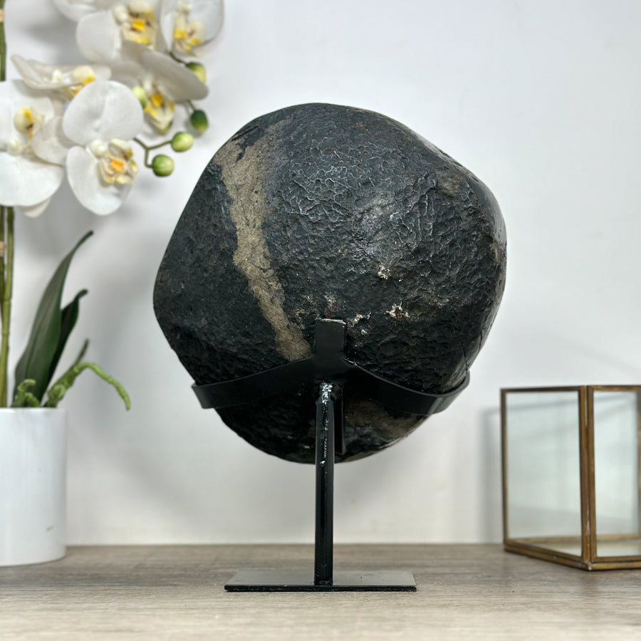 Amethyst-Geode mit groß gewachsener Kristallfläche