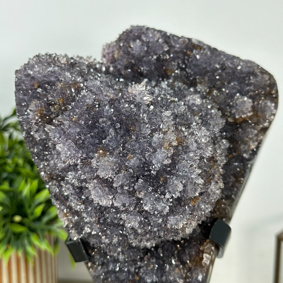 Amethyst-Quarz-Formation mit mehrschichtiger Kristallstruktur
