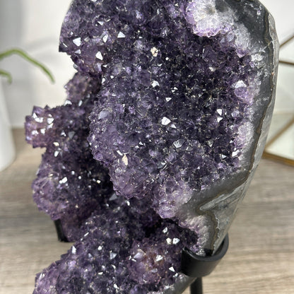 Amethyst-Cluster mit vielschichtiger Tropfsteinstruktur
