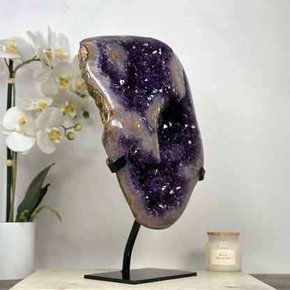 Amethyst-Kristallcluster XL mit monumentaler Präsenz, in exklusiver Premiumqualität