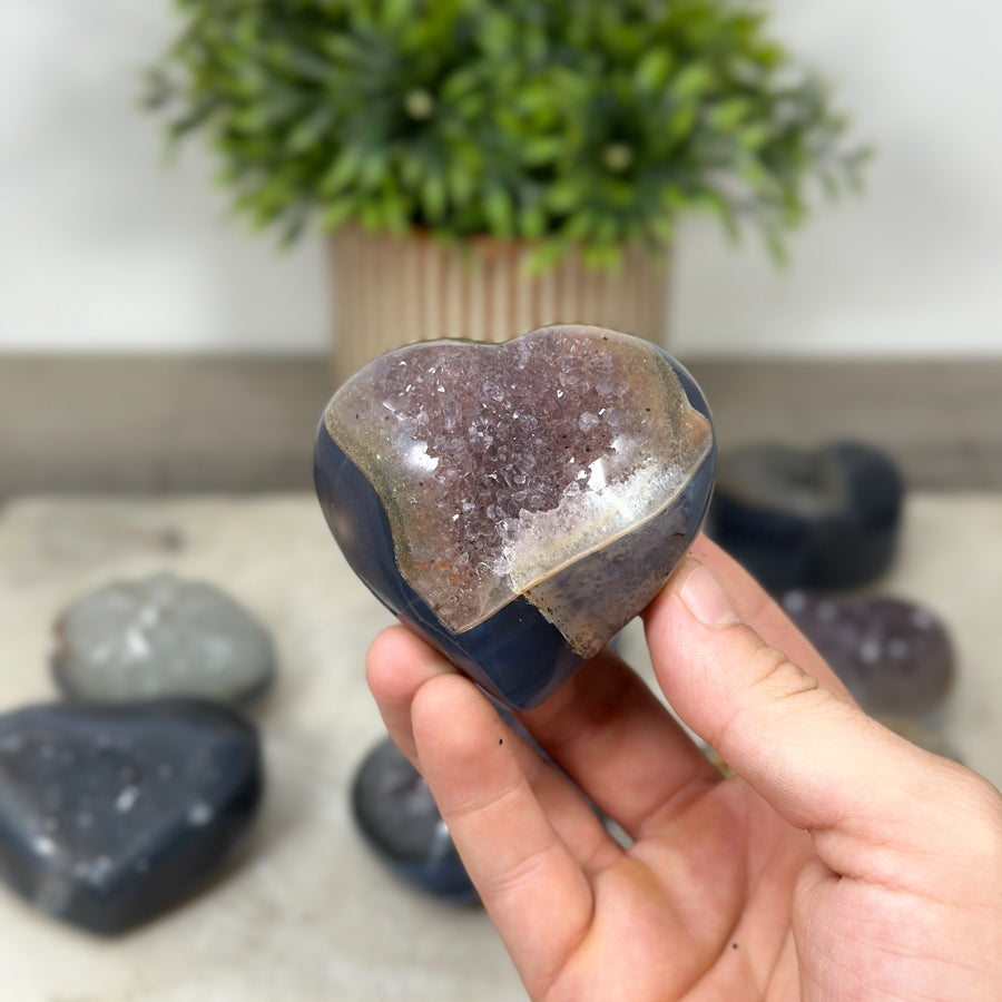 Mineralien-Herzset 9-teilig, mit harmonisch abgestimmter, mineralischer Farbvielfalt