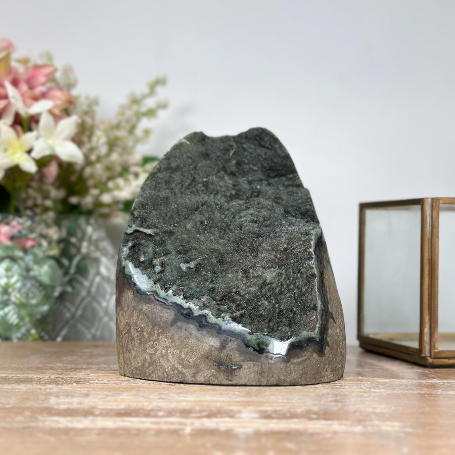 Mineralien-Kathedralen- und Drusen-Set 3-teilig, mit dicht gewachsener Kristallstruktur