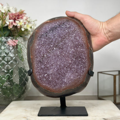 Amethyst-Kristallformation mit ausdrucksstarker Kristallarchitektur, in exklusiver Premiumqualität