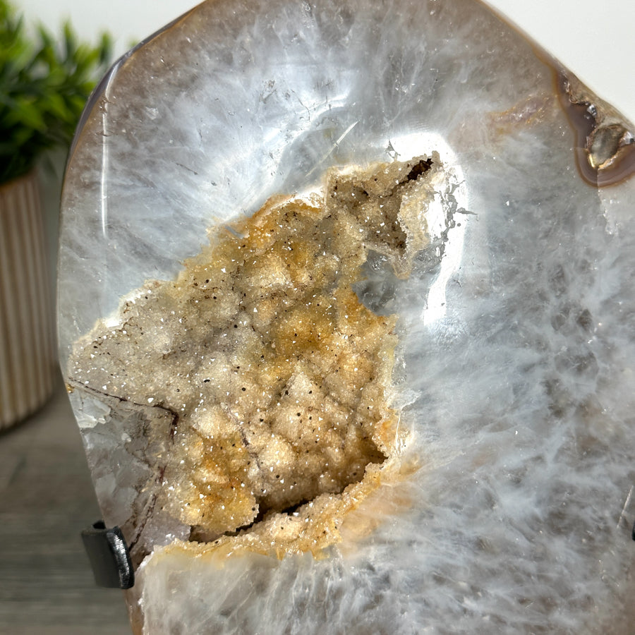Gelbe Quarz-Geode mit sonniger Farbnuance