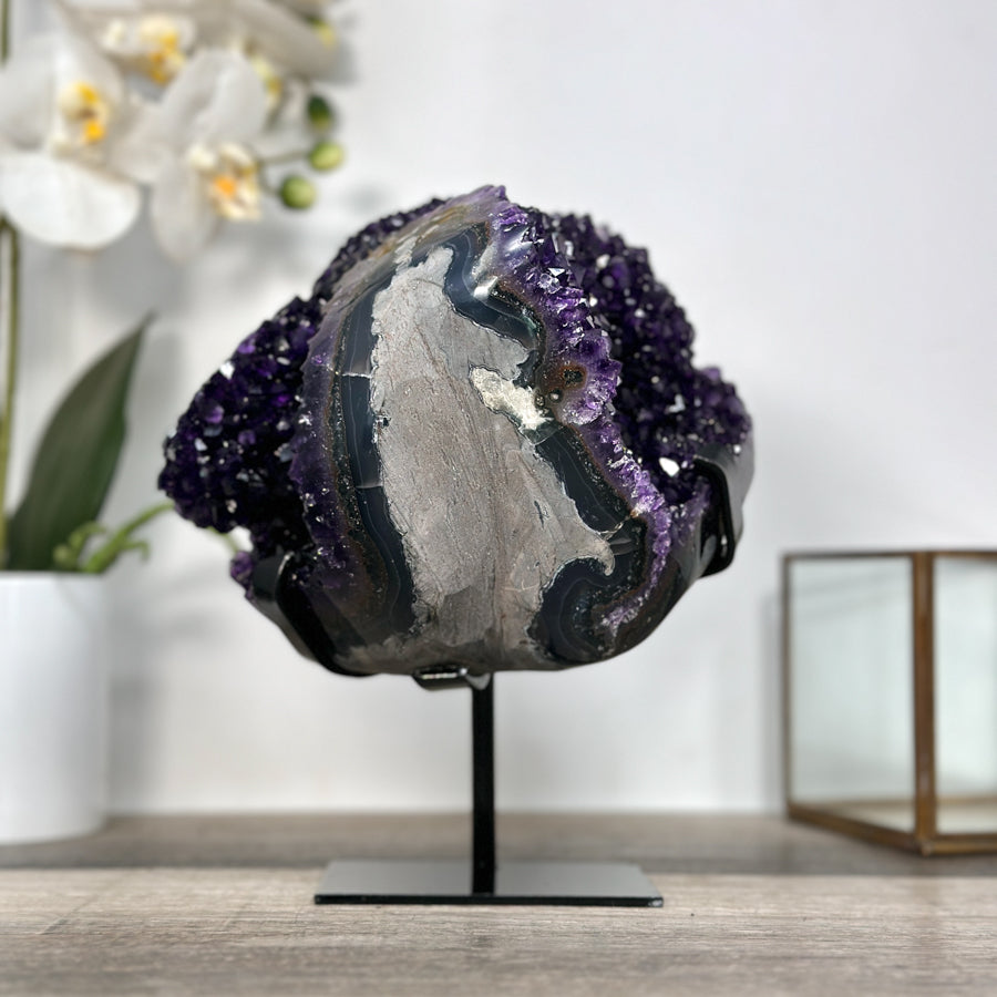 Amethyst-Achat-Kristallcluster mit vielschichtiger, stalaktitischer Bildung