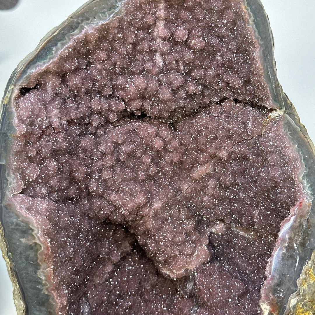 Pinkfarbene Amethyst-Kathedrale groß und massiv mit sanfter Farbtönung
