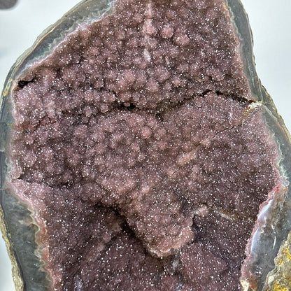 Pinkfarbene Amethyst-Kathedrale groß und massiv mit sanfter Farbtönung