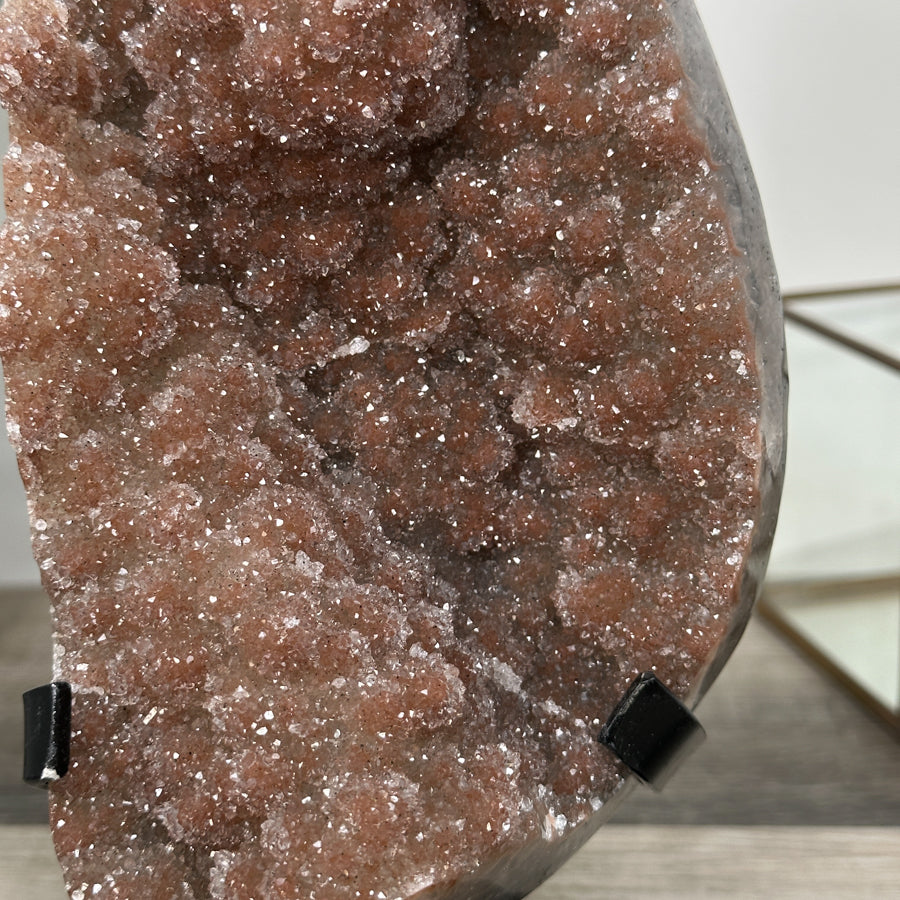 Zuckerquarz-Kristall mit fein glitzernder, kompakter Oberfläche