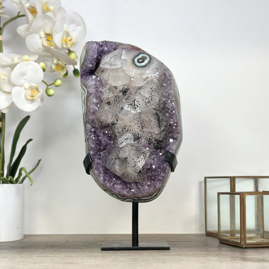 Amethyst-Kristall XL mit imposanter Kalzit-Auflage, in exklusiver Premiumqualität