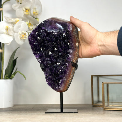 Amethyst-Cluster mit gebänderter Randstruktur, in ausgewählter Spitzenqualität