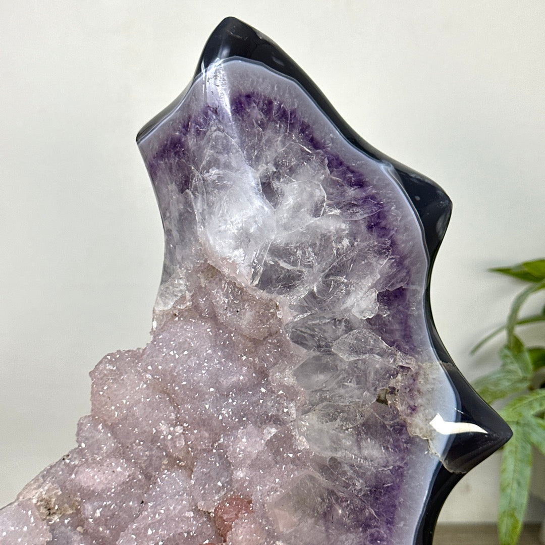 Zucker-Amethyst-Kathedrale groß mit Achat-Schale und fließender Form