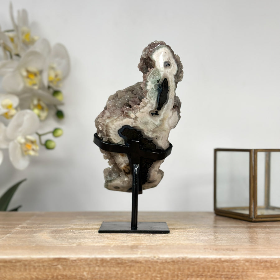 Jaspis-Quarz-Druzy-Stalaktit mit aufgewachsener Kalzit-Kristallbildung