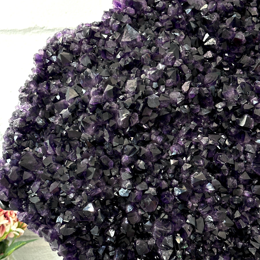 Amethyst-Kristallcluster XL mit massiver Kristalllandschaft, in exklusiver Premiumqualität
