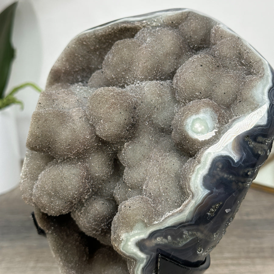 Achat-Jaspis-Kristallformation mit natürlicher Mineralstruktur