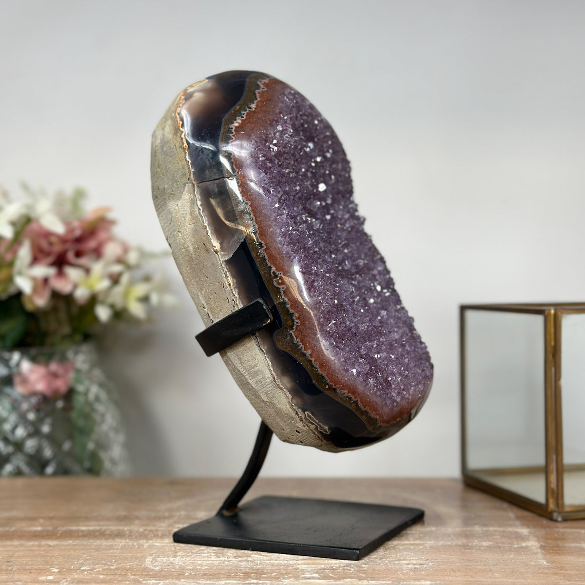 Amethyst-Cluster mit dicht gewachsener Kristallstruktur, in ausgewählter Spitzenqualität