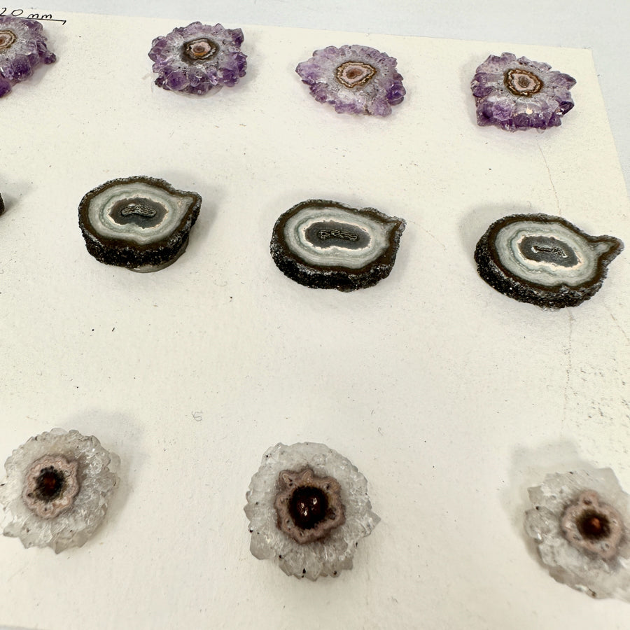 Amethyst-Jaspis-Quarz-Stalaktiten-Scheiben mit konzentrischer Mineralstruktur